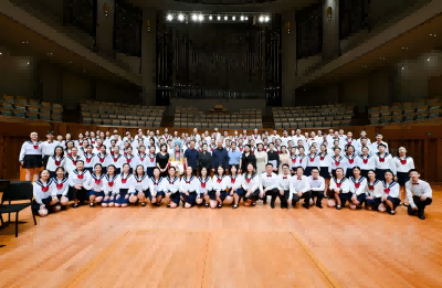 “红耀百年 合韵长歌”——北京市第十二中学合唱团国家大剧院专场音乐会绽放美育之光
