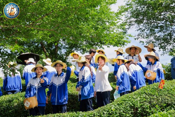 红耀铸魂育新苗 砺行致远绽芳华——2024级高一安徽分队社会实践纪实（二）