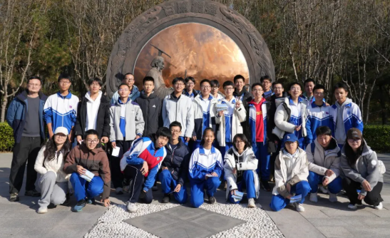 红耀运河畔，拓练伴林行——记北京十二中高二年级大运河博物馆、大运河森林公园社会实践活动